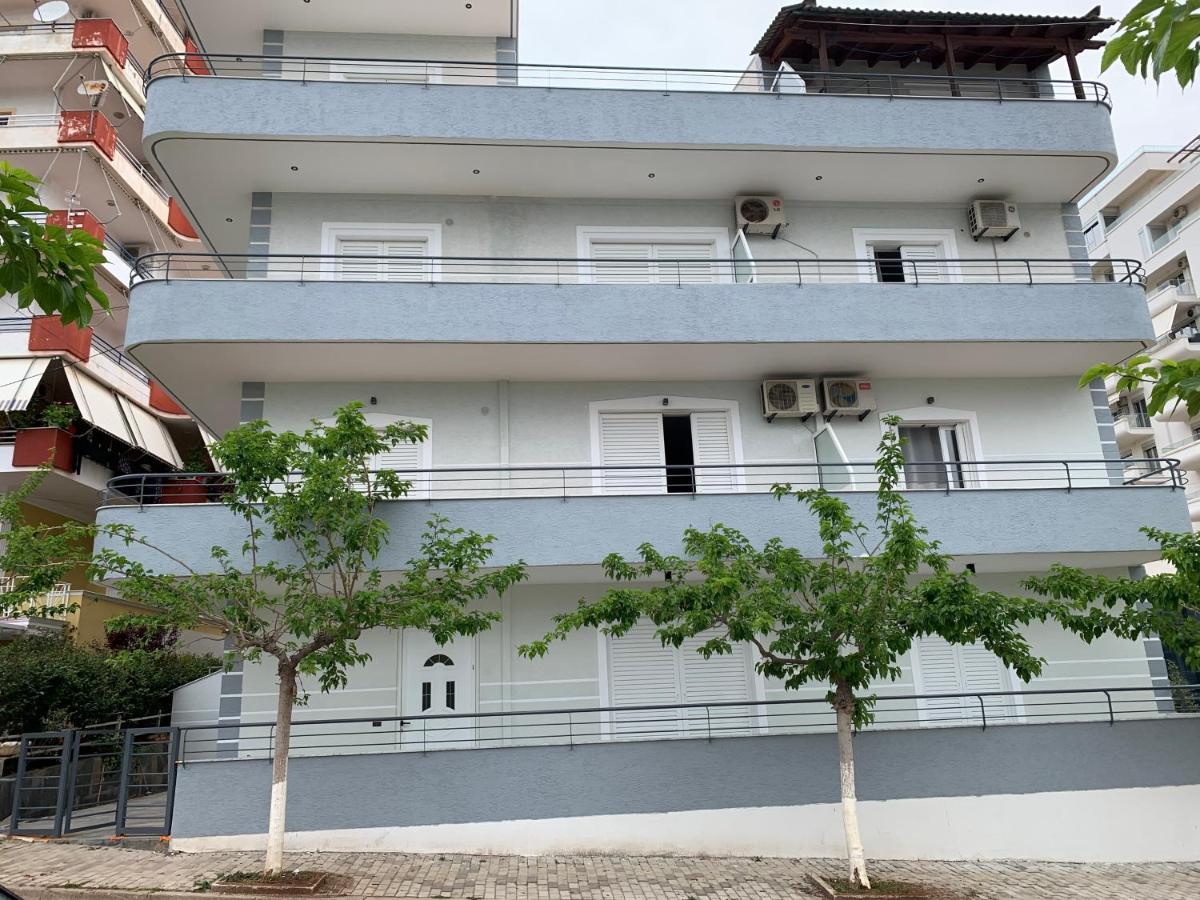 Maxus Apts Sarandë エクステリア 写真