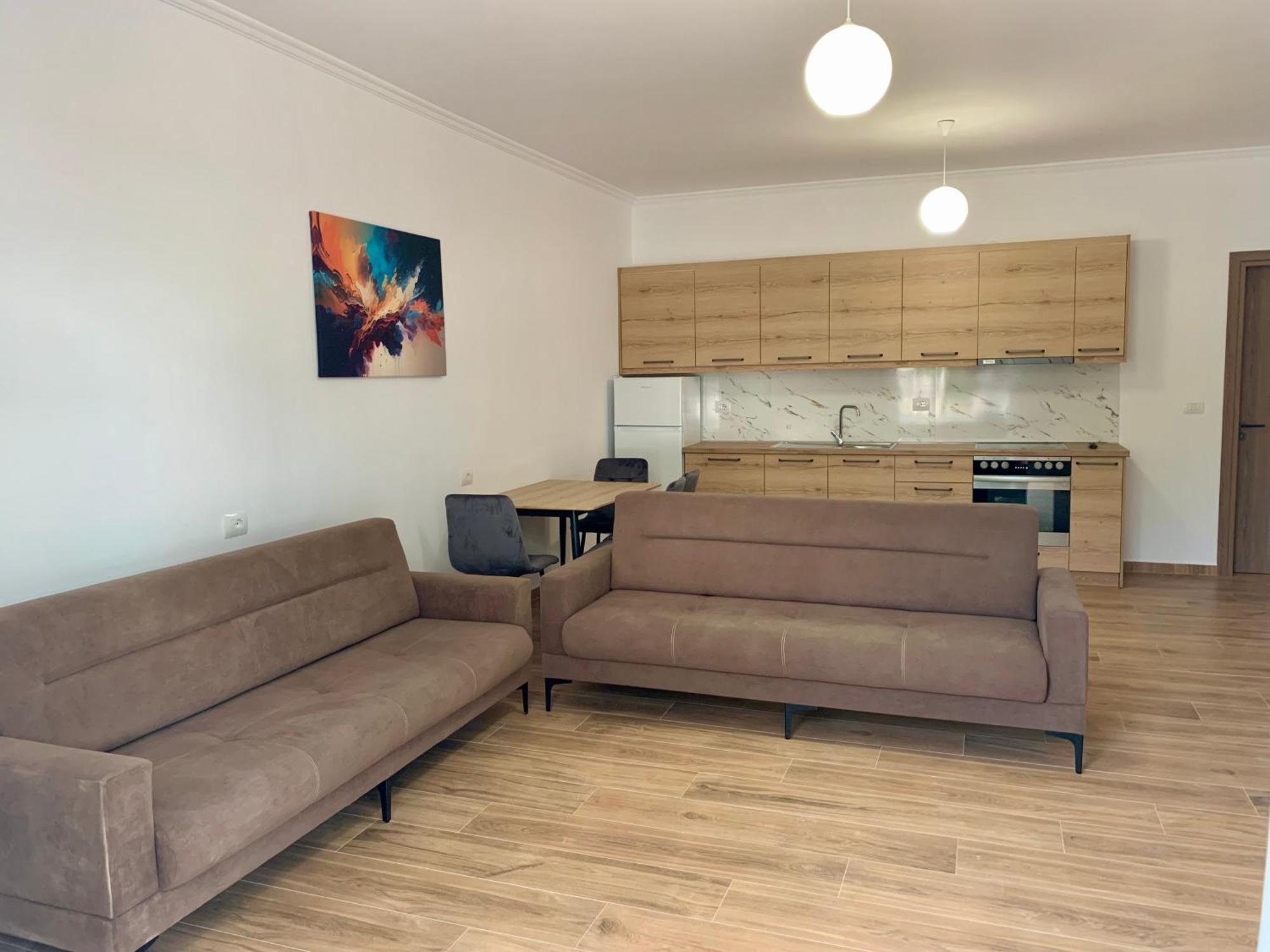Maxus Apts Sarandë エクステリア 写真