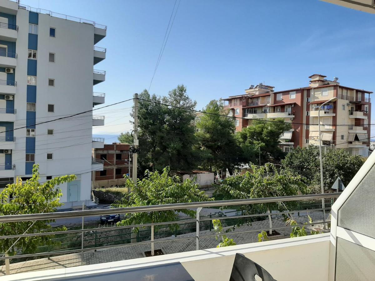 Maxus Apts Sarandë エクステリア 写真